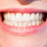 Zdrowe zęby – czyli jak należycie dbać o swoje zęby